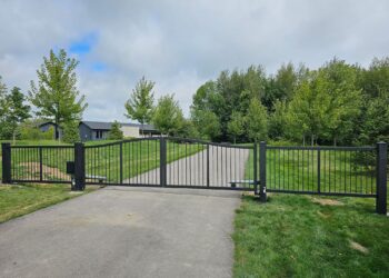 Local Driveway Gate Contractors in Scarborough Local Driveway Gate Contractors in Scarborough